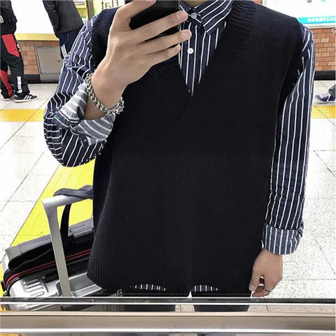 Aidase Sweater Vest Men V-neck Solid Simple Casual 2XL Oversize Spring Autumn Mens Vests Chic All-match Preppy Style Daily Outwear New