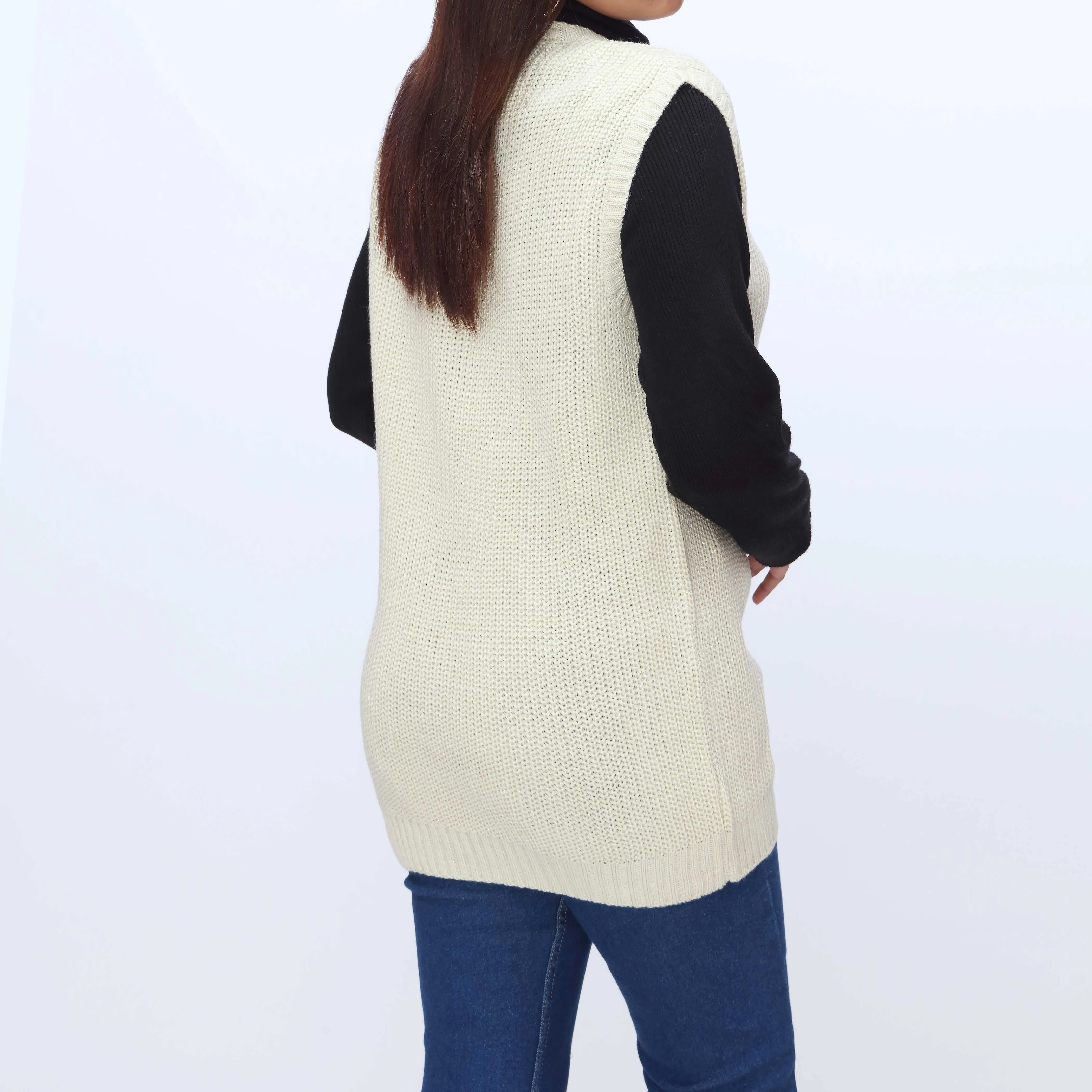 Cream V Neck Sleeveless Pullover Sweater PW3903