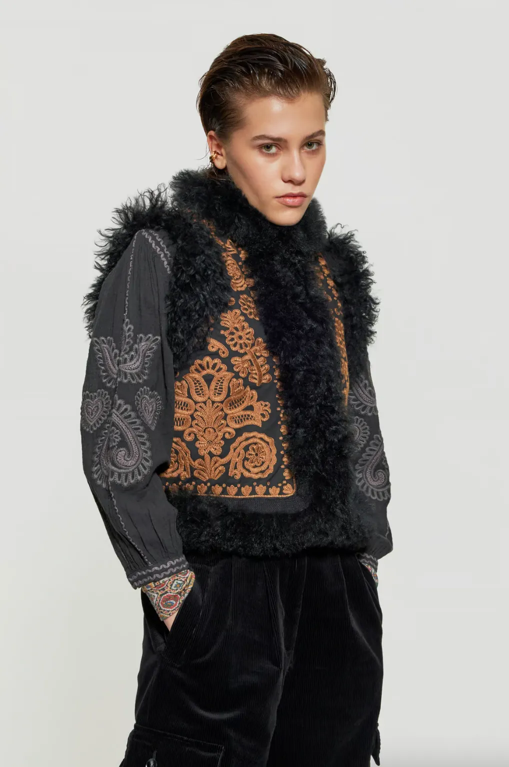 Danie Embroidered Gilet - Black