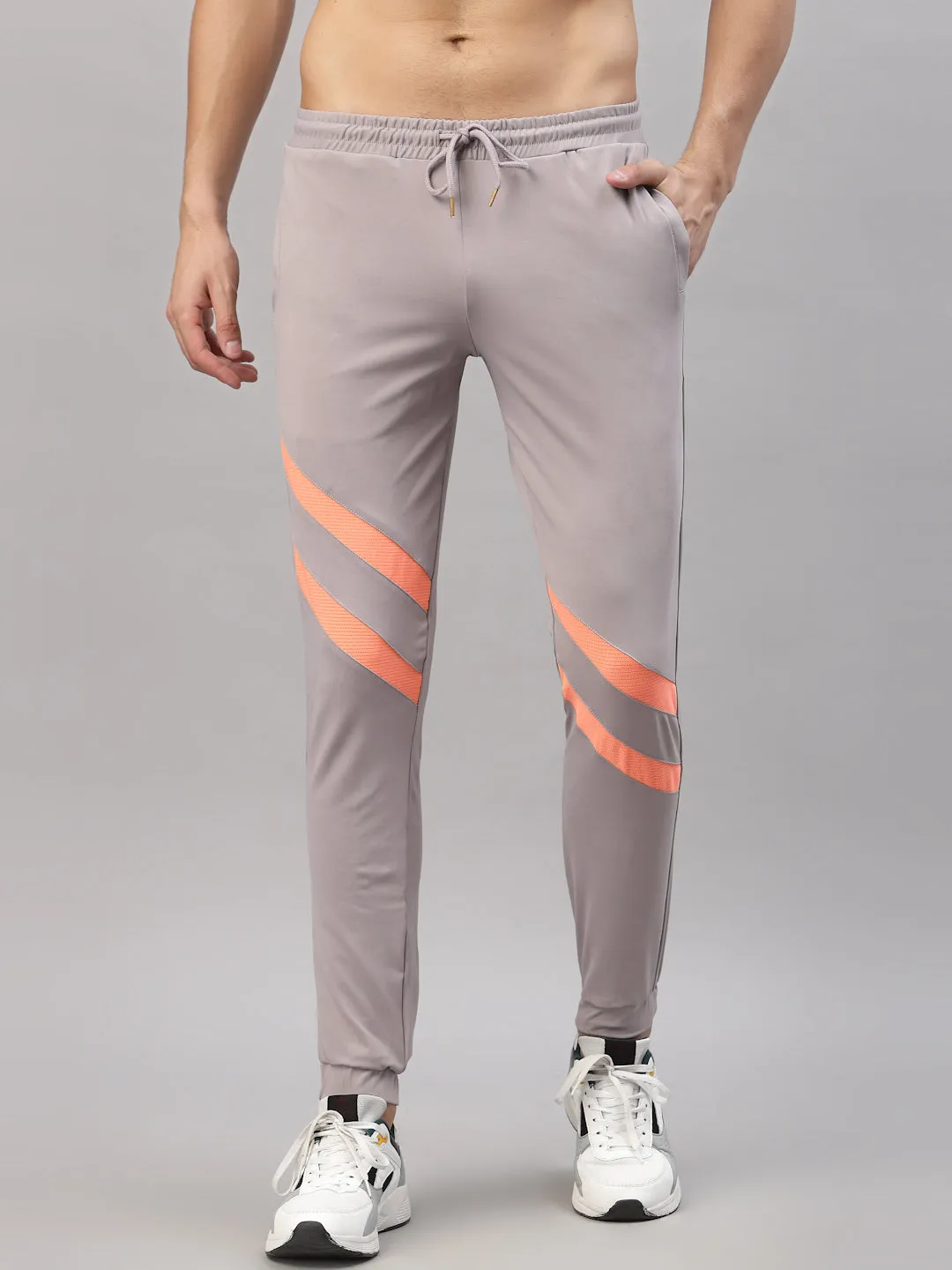 JUMP USA Men Grey Solid Active Wear Slim-Fit Joggers